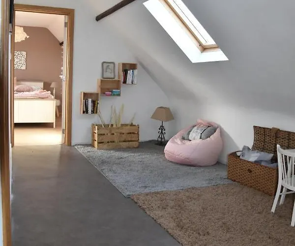 Le Renouveau - A Vakantiehuis Quartes